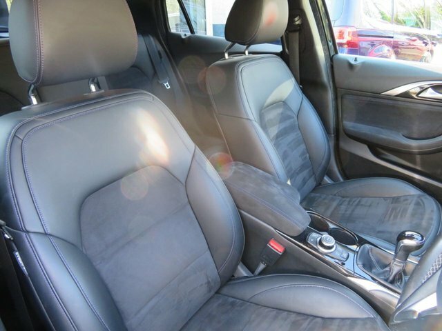 Infiniti Q30 2017 1.6T Premium Hatchback Euro Black #6