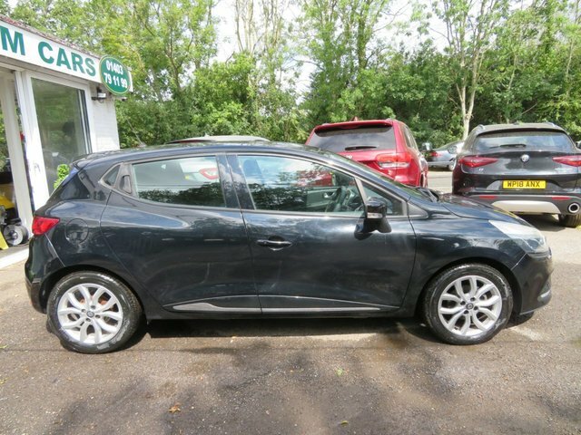 Renault Clio 2017 1.2 16V Dynamique Nav Hatchback Ma DV17SGZ Black #6