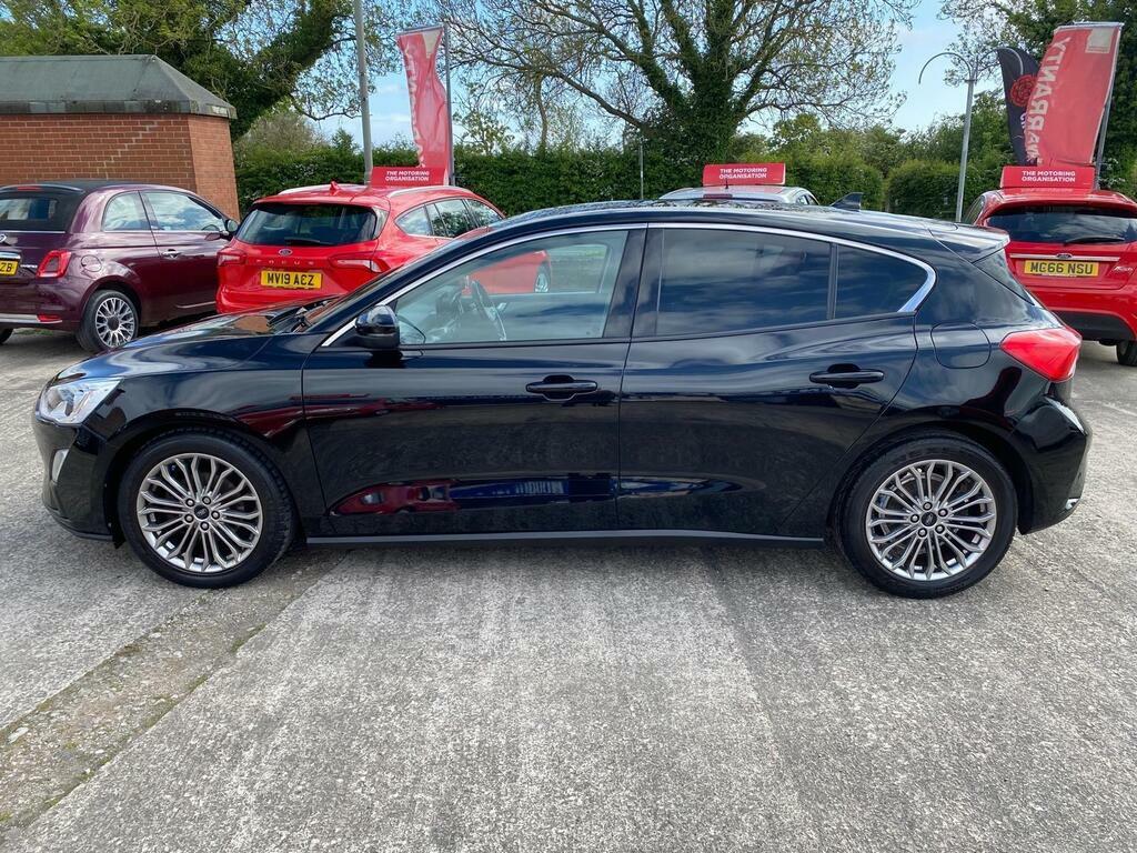 Ford Focus 1.0T Ecoboost Titanium X Euro 6 S S WP68VXA Black #6