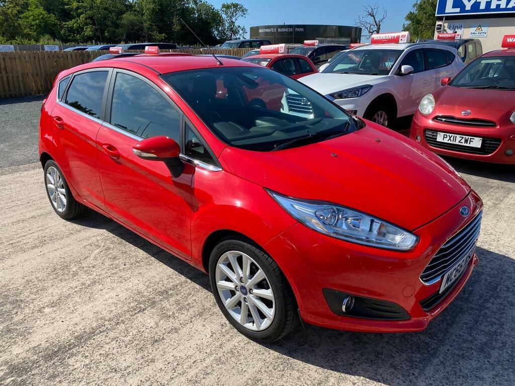 Ford Fiesta 1.0T Ecoboost Titanium Euro 6 S S Red