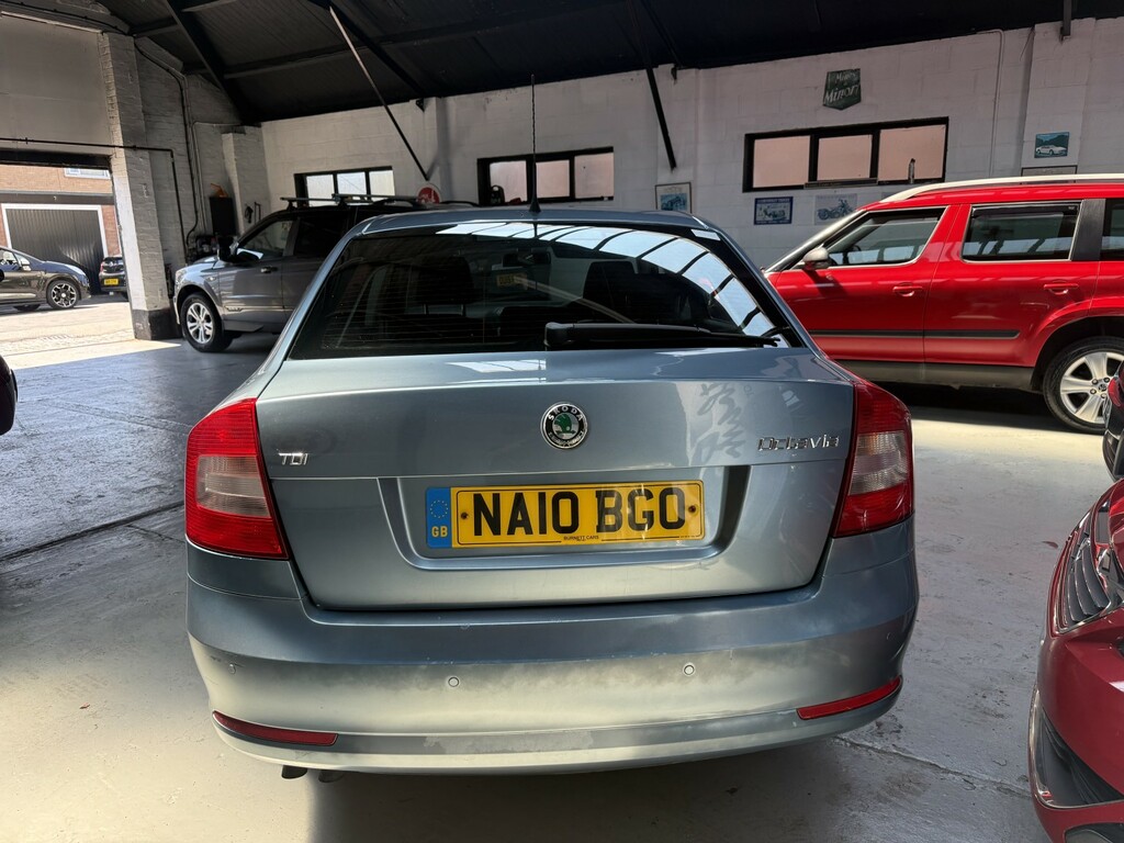 Skoda Octavia 1.9 Tdi Elegance 201010 Grey #4