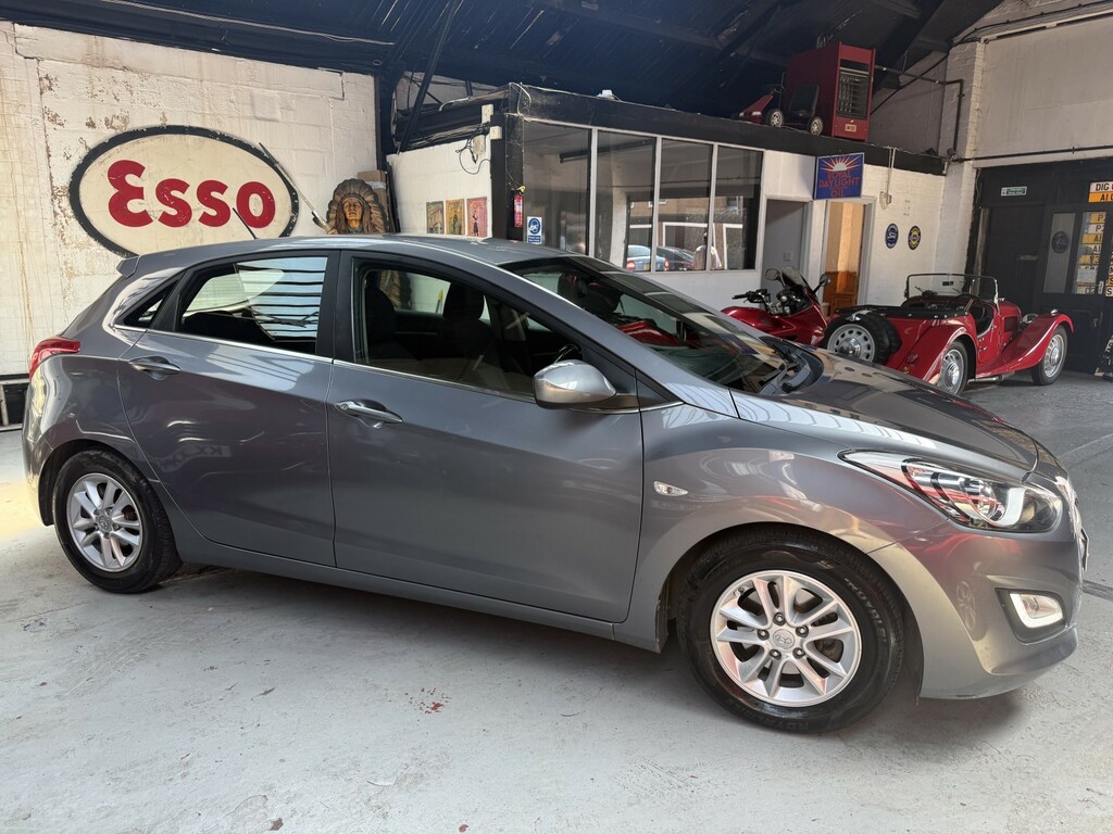 Hyundai I30 1.6 Crdi Blue Drive Se 201515 Grey #5