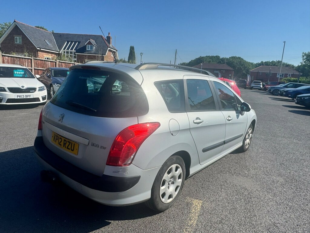 Peugeot 308 SW 1.6 Hdi Access Silver #3