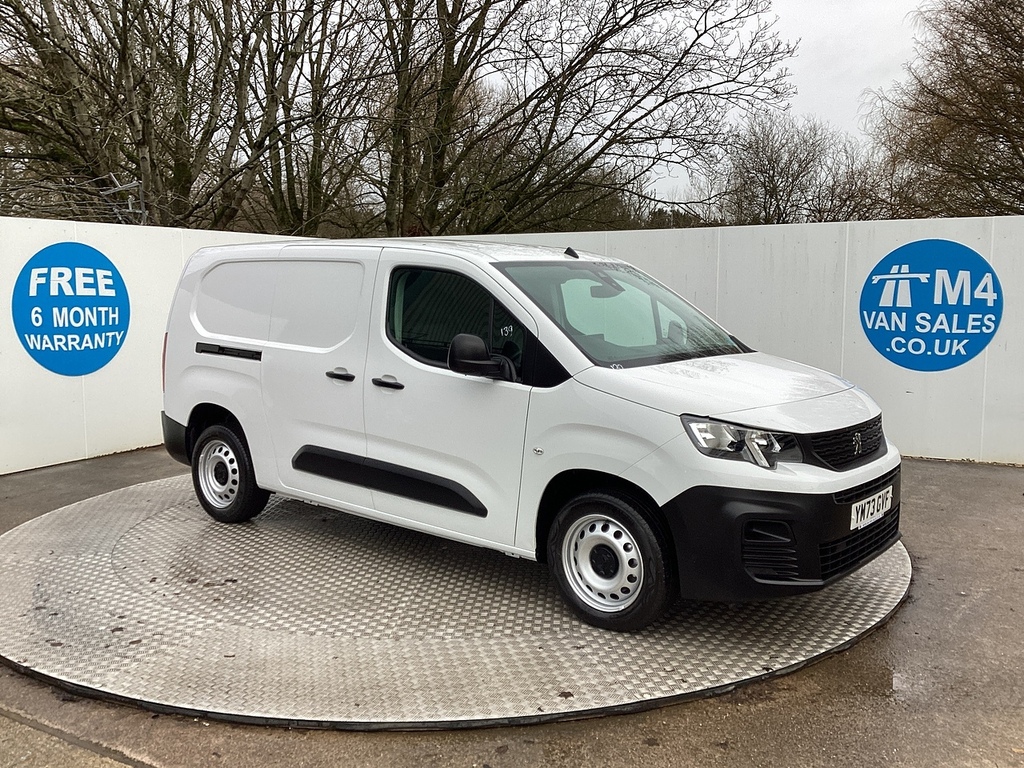 Peugeot Partner Bluehdi 850 Professional Premium Crewcab Lwb A C White