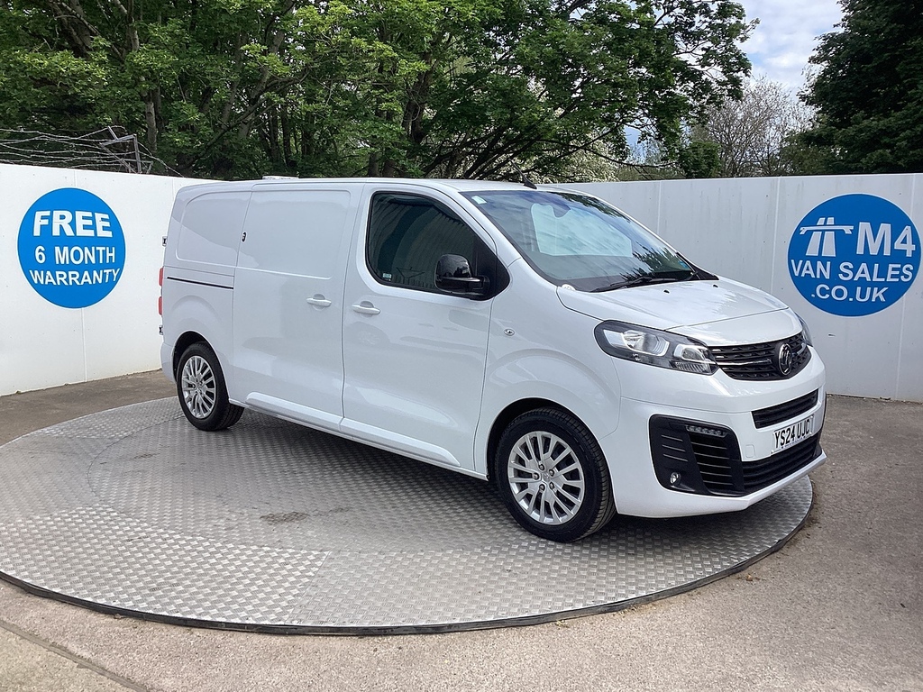 Vauxhall Vivaro Turbo D 2700 Pro Swb L R A C Euro 6 U8029 Ulez White
