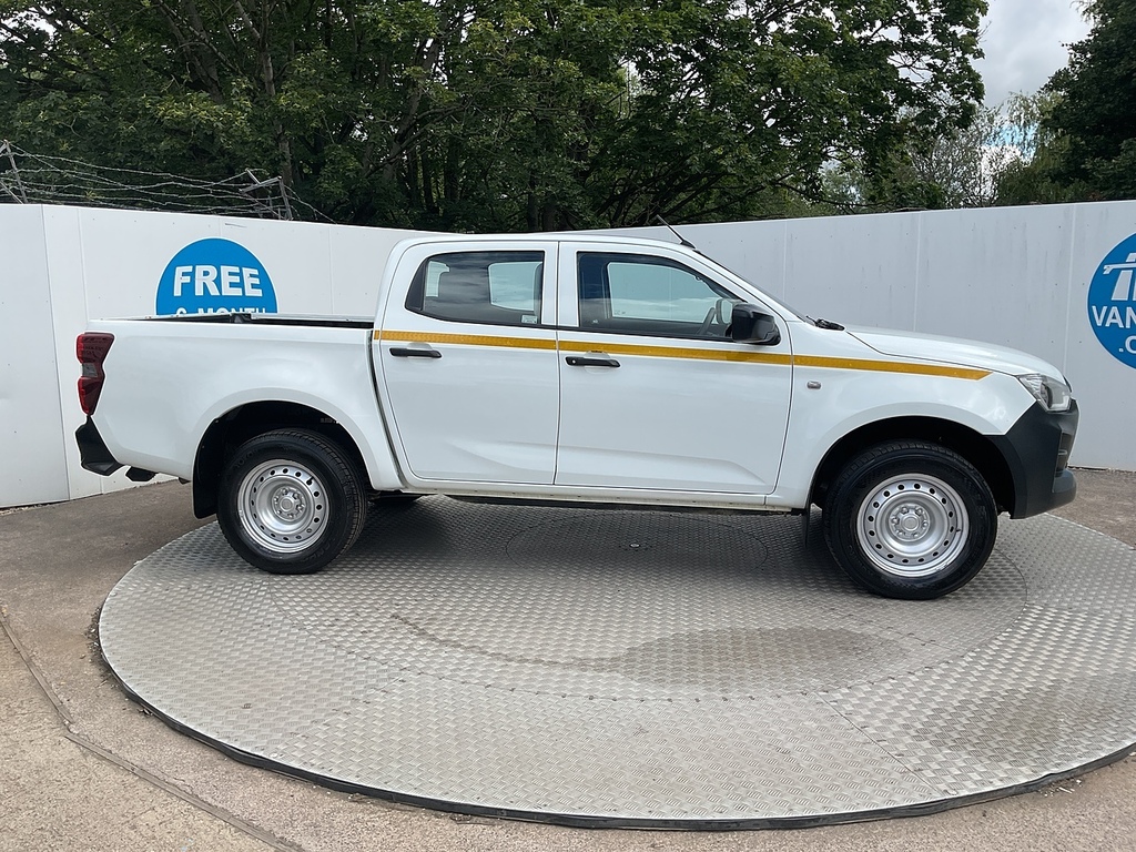 Isuzu D-Max Td Utility Crewcab 4X4 A C Euro 6 U8128 Ulez CV73GVF White #2