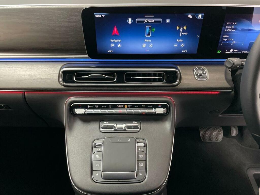 Mercedes-Benz V Class Mpv Black #15