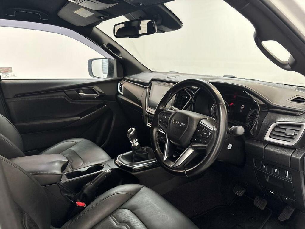 Isuzu D-Max 1.9 V-cross Double Cab 4X4 Silver #10
