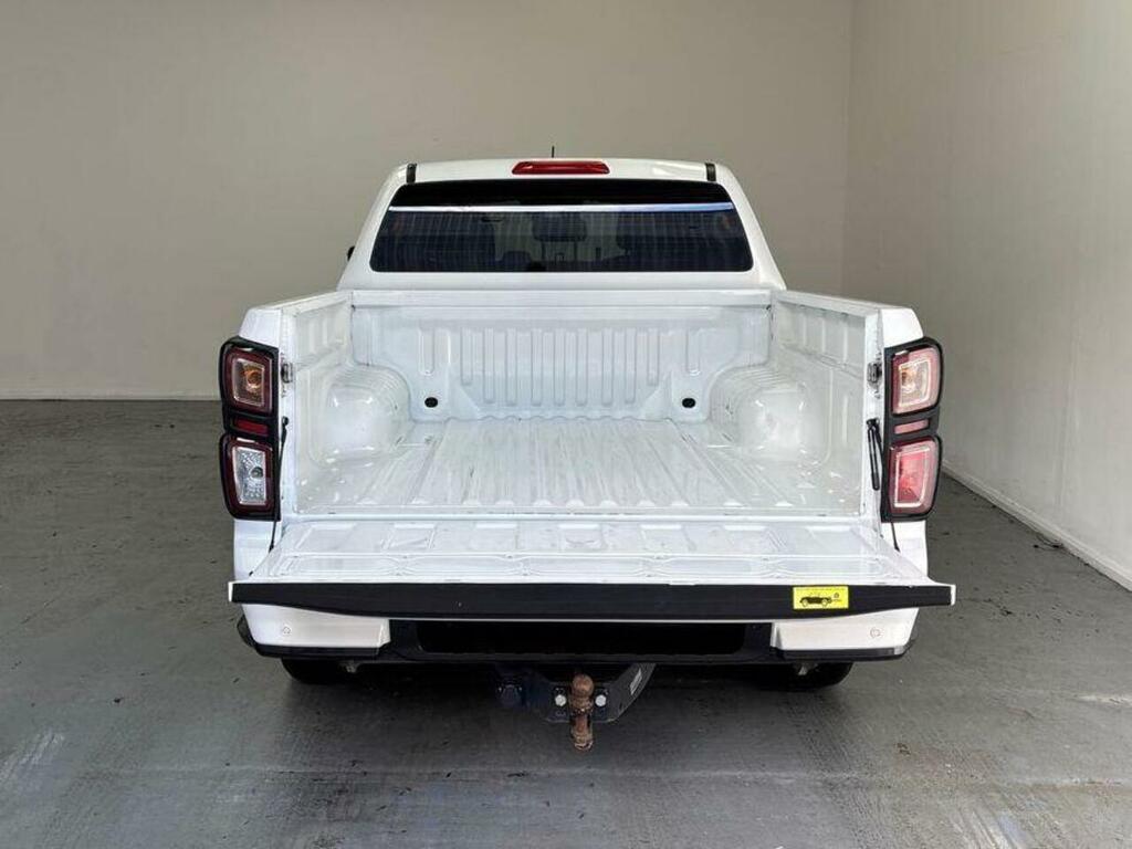 Isuzu D-Max 1.9 V-cross Double Cab 4X4 Silver #8