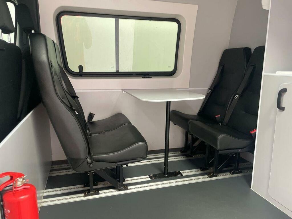 Mercedes-Benz Sprinter Mpv White #20