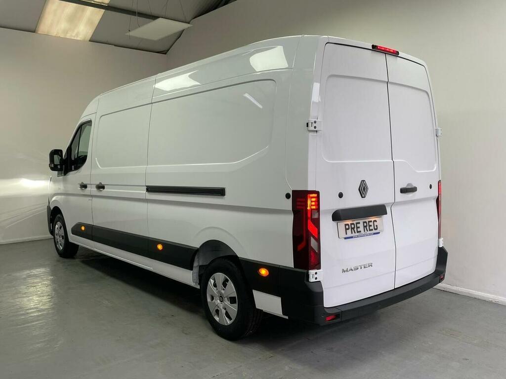 Renault Master Mm35 Blue Dci 130 Advance Medium Roof Van White #22