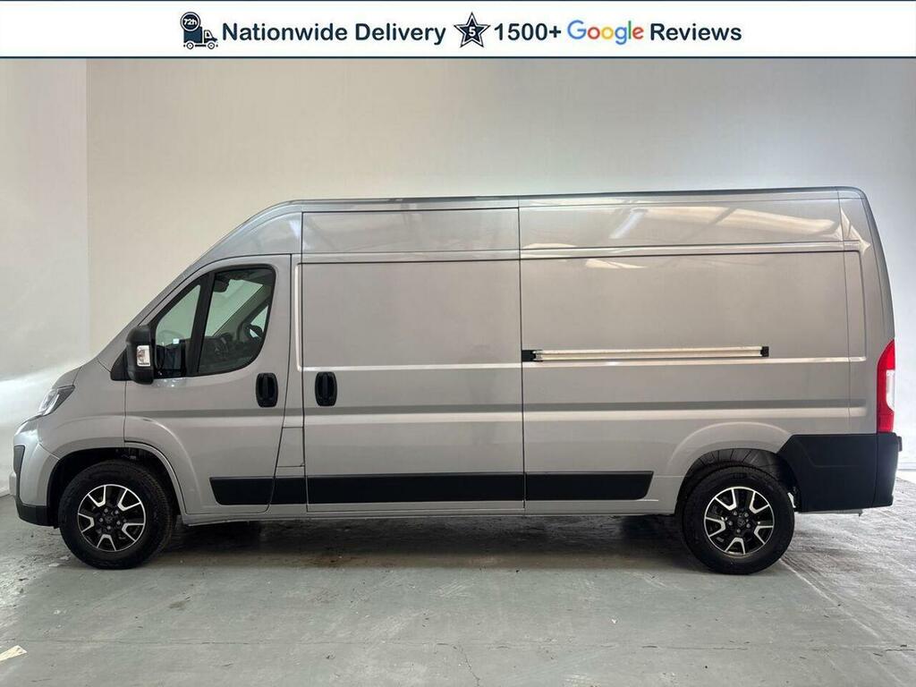 Peugeot Boxer Boxer 2.2 Bluehdi 335 Professional Panel Van D Silver #4