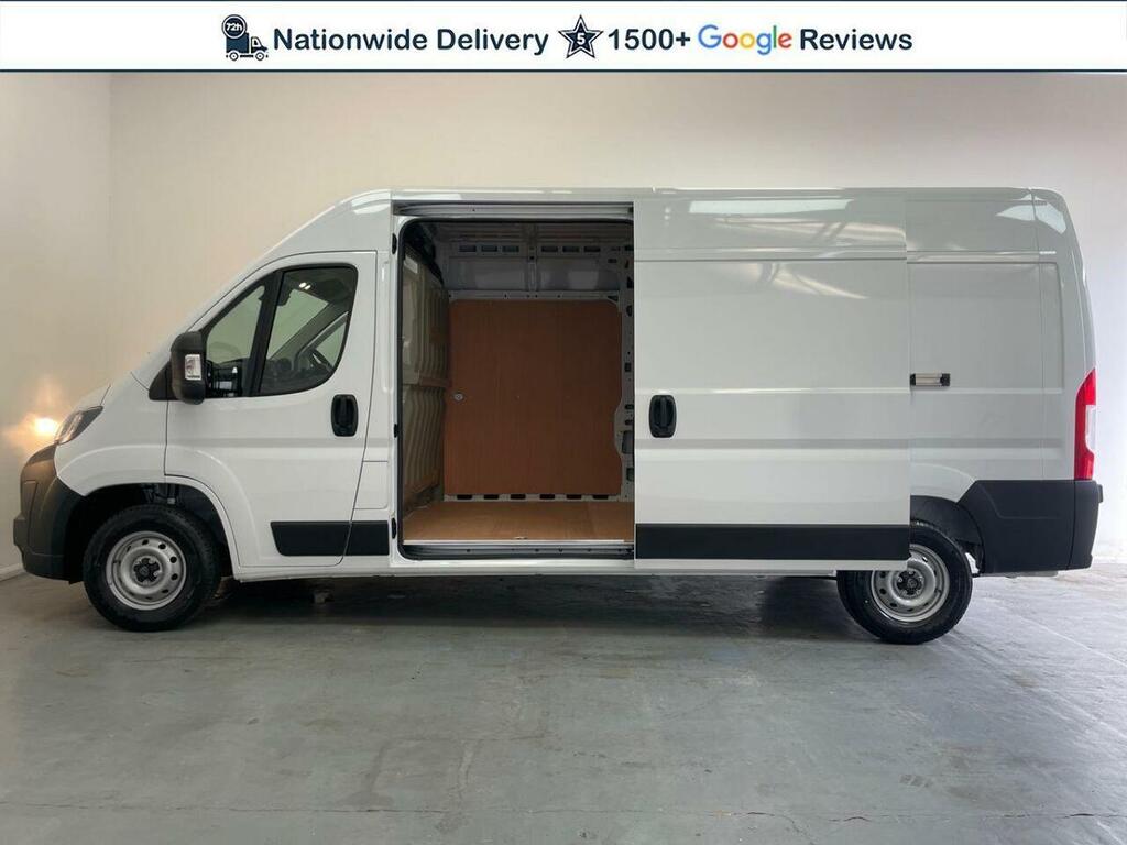 Peugeot Boxer Boxer 2.2 Bluehdi 335 Professional Panel Van D VAN07W White #5