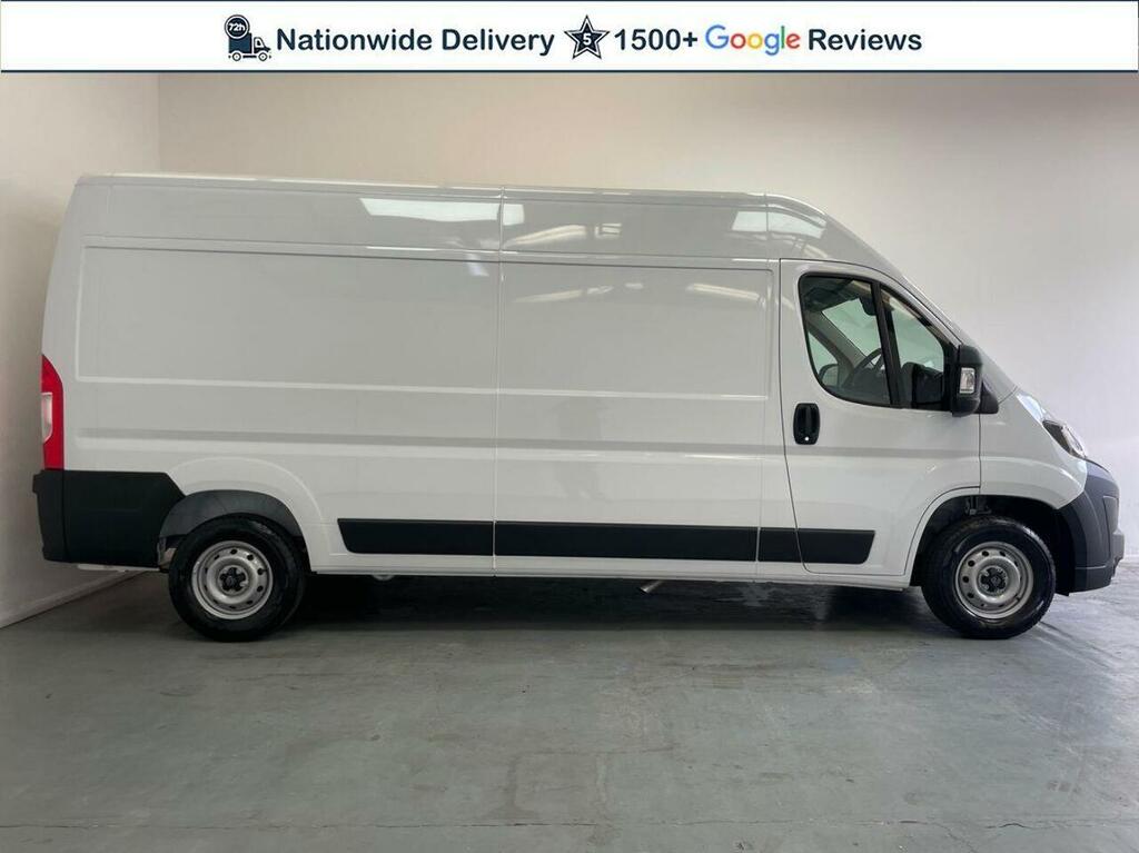 Peugeot Boxer Boxer 2.2 Bluehdi 335 Professional Panel Van D VAN07W White #3
