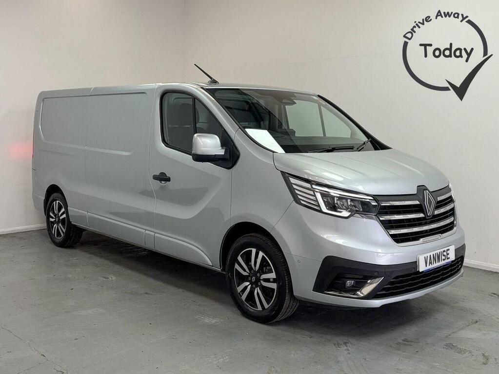 Renault Trafic 2.0 Dci Blue Ll30 Extra Sport Panel Van Grey