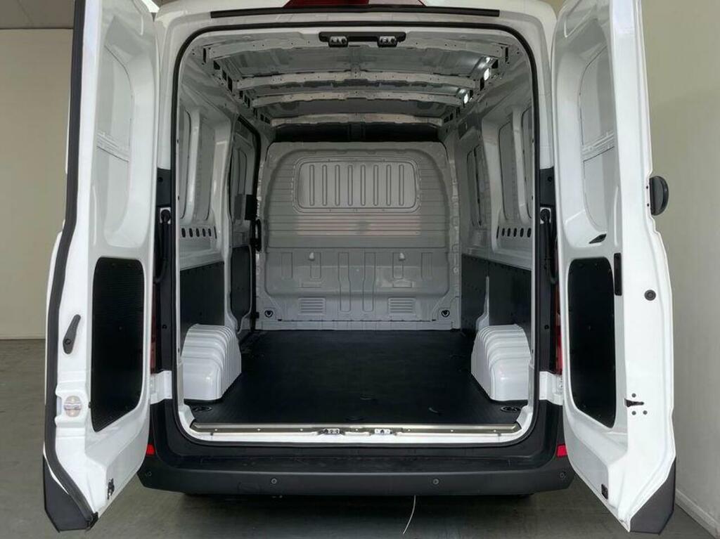 Maxus Deliver 9 2.0 D20 150 Tipper White #8
