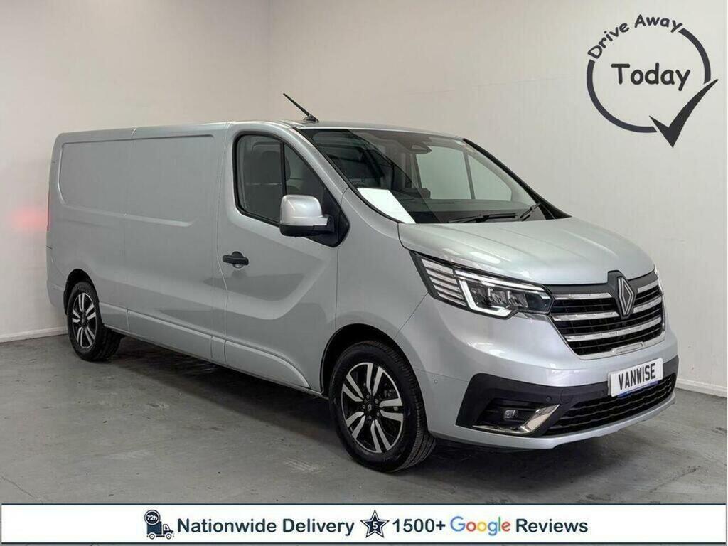 Renault Trafic 2.0 Dci Blue Ll30 Extra Sport L2 H1 Euro 6 S S 5 Grey