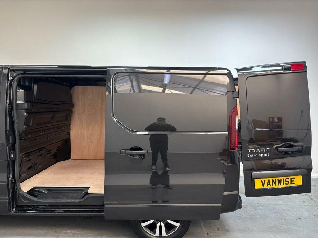 Renault Trafic 2.0 Dci Blue Sl30 Extra Sport L1 H1 Euro 6 S S 5 Black #6