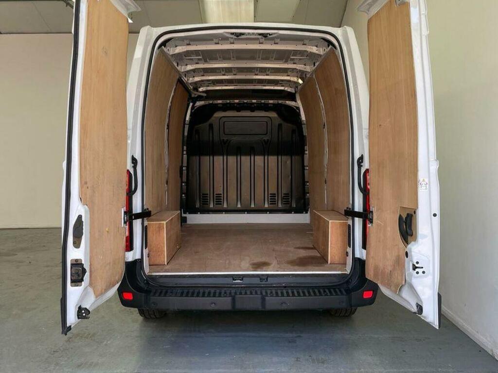 Nissan InterStar 2.3 Dci 150 Acenta L2 H2 3.5T Panel Van White #9