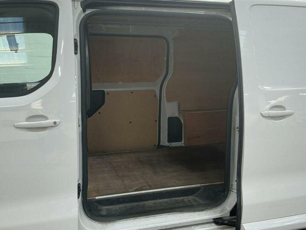 Vauxhall Vivaro 2.0 Turbo D Pro XL Panel Van Lwb Euro 6 6Dr U8161 White