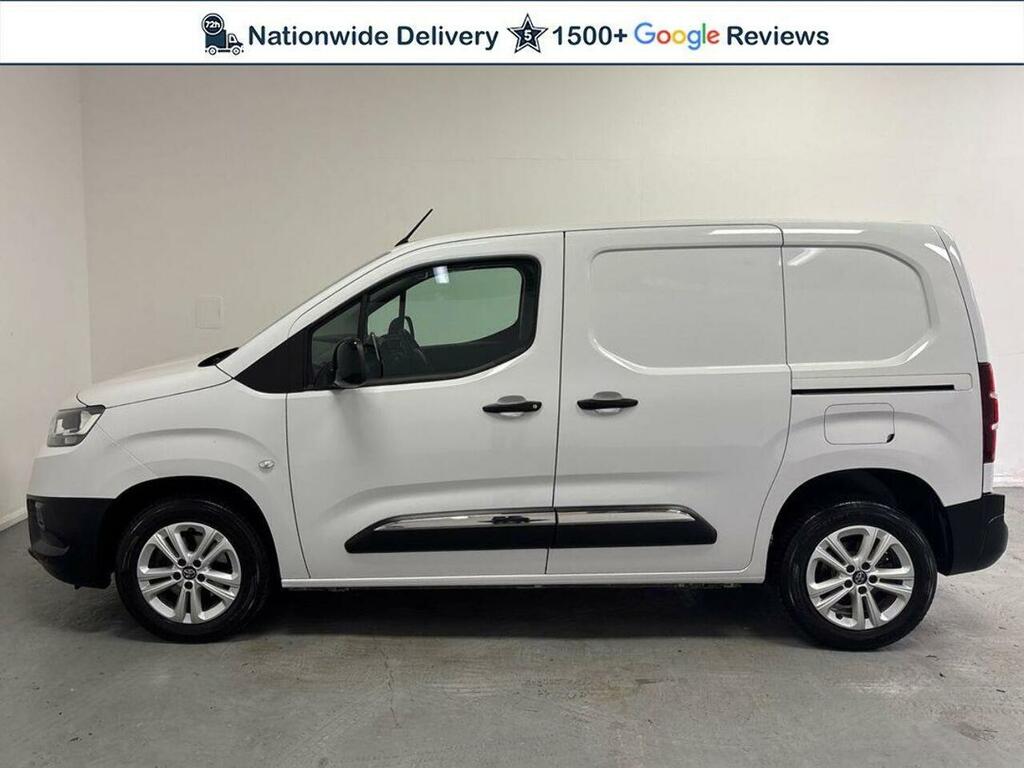 Toyota Proace City Proace City 1.5 Bluehdi Design Short Panel Van Aut White #4