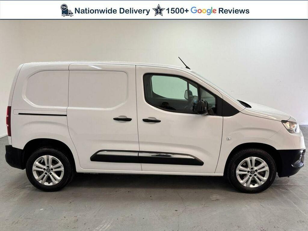 Toyota Proace City Proace City 1.5 Bluehdi Design Short Panel Van Aut White #3