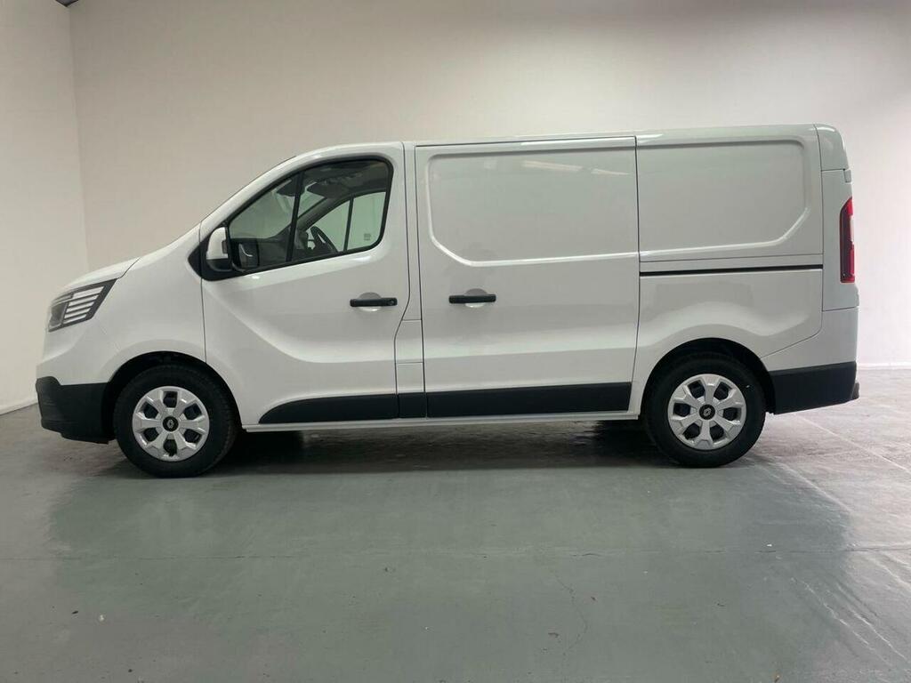 Renault Trafic E-tech Trafic E-tech Sl30 52Kwh Advance Panel Van White #4