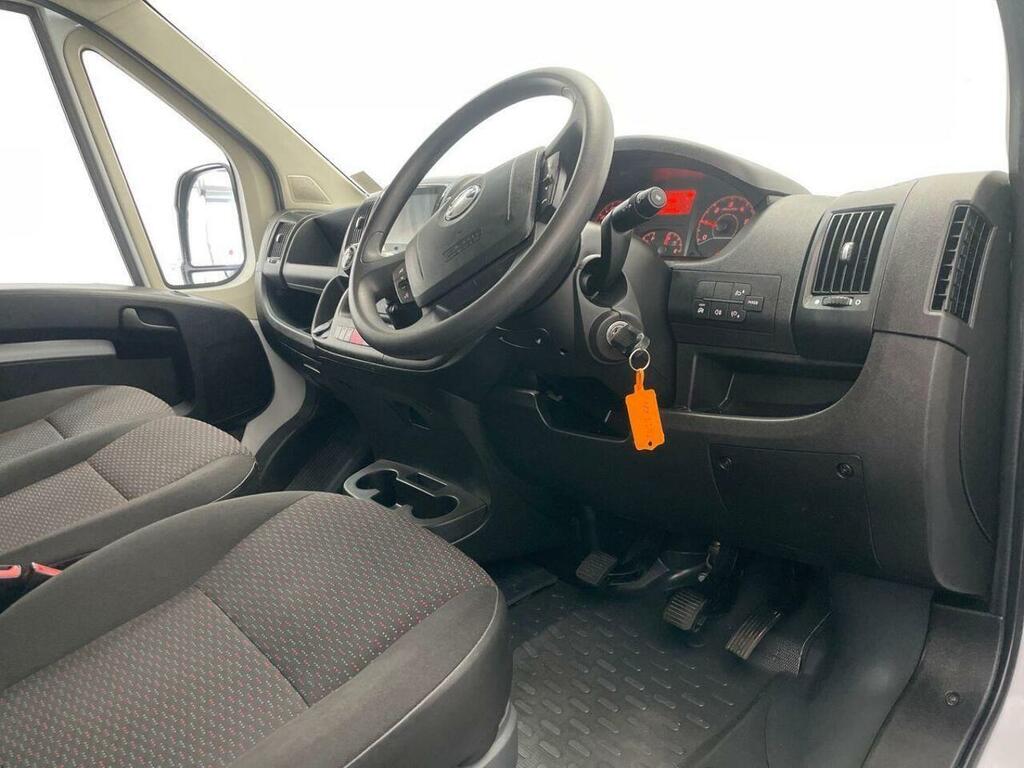 Vauxhall Movano Prime White #11