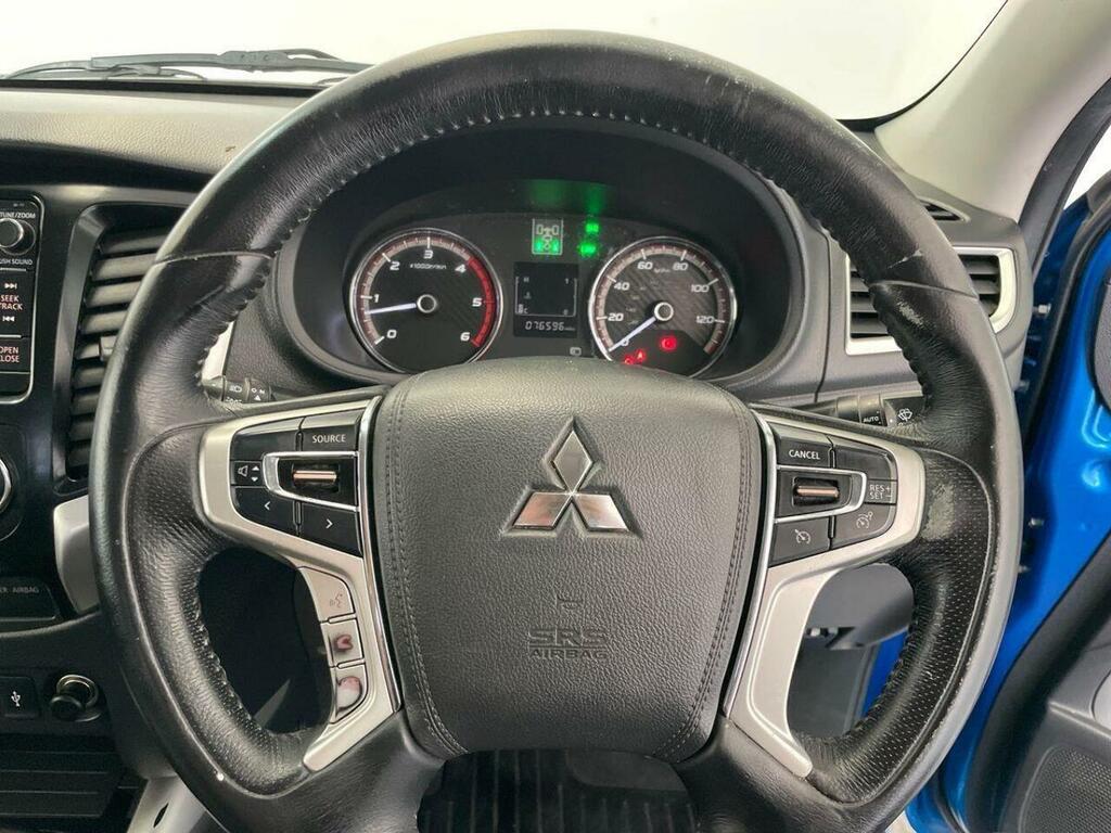 Mitsubishi L200 Pickup Green #15