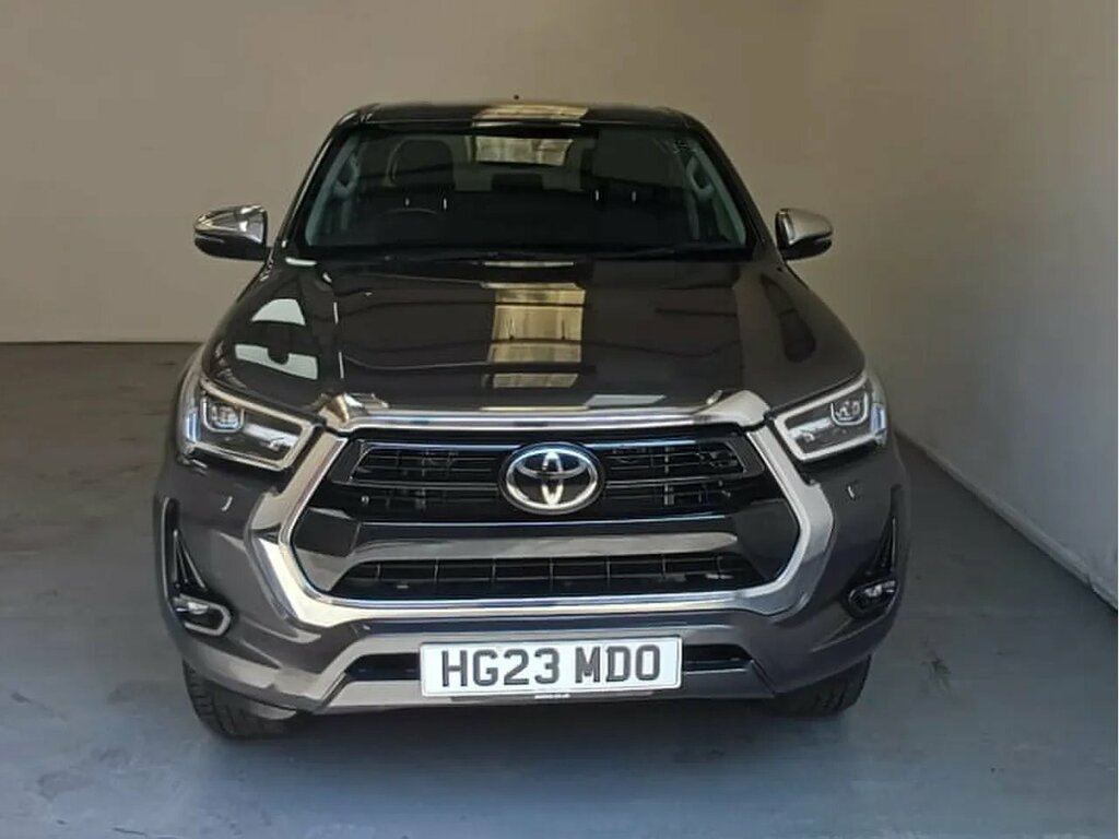 Toyota HILUX Invincible X D Cab 2.8 D-4d 204Ps Euro 6 U83 Grey #2