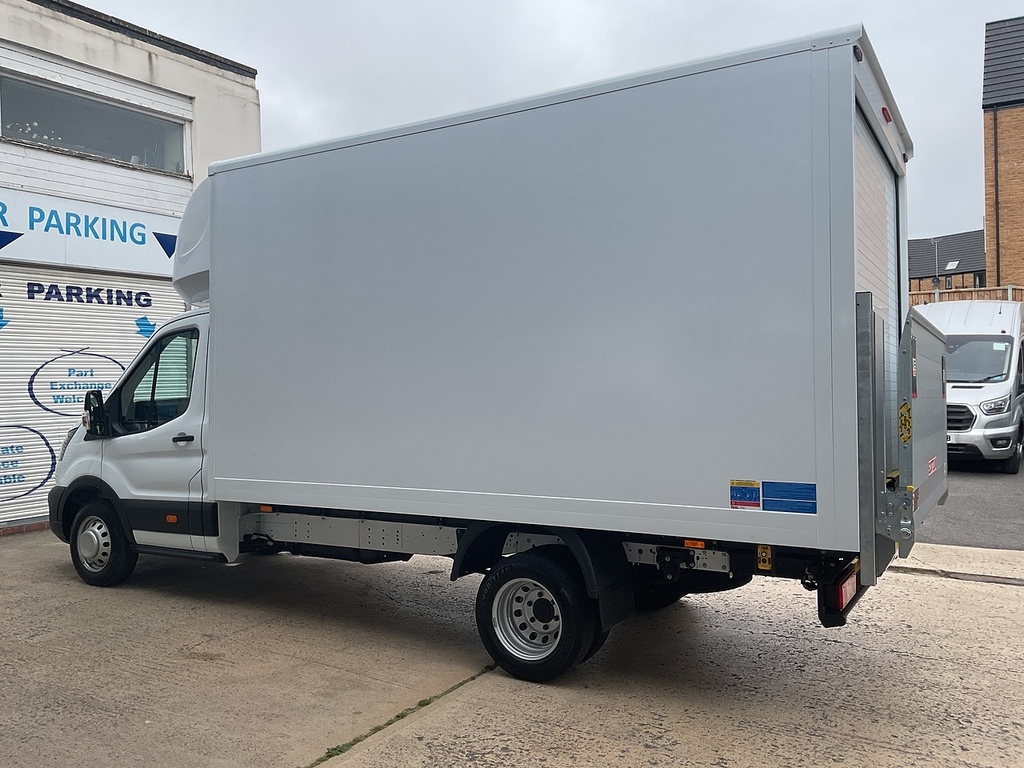 Ford Transit Custom 350 Ecoblue Leader Luton 130Ps A C L13ft 5 Euro White #3