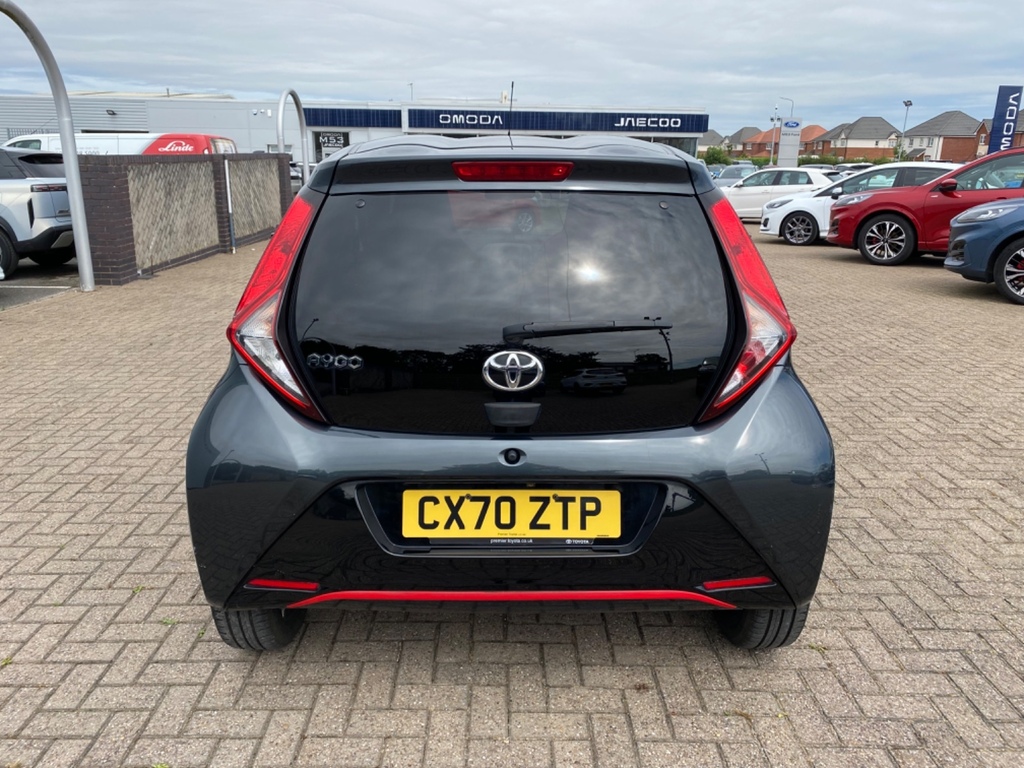 Toyota Aygo 1.0 Vvt-i X-trend Tss X-shift Grey #4
