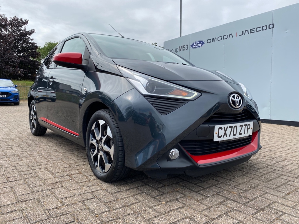 Toyota Aygo 1.0 Vvt-i X-play Red #9