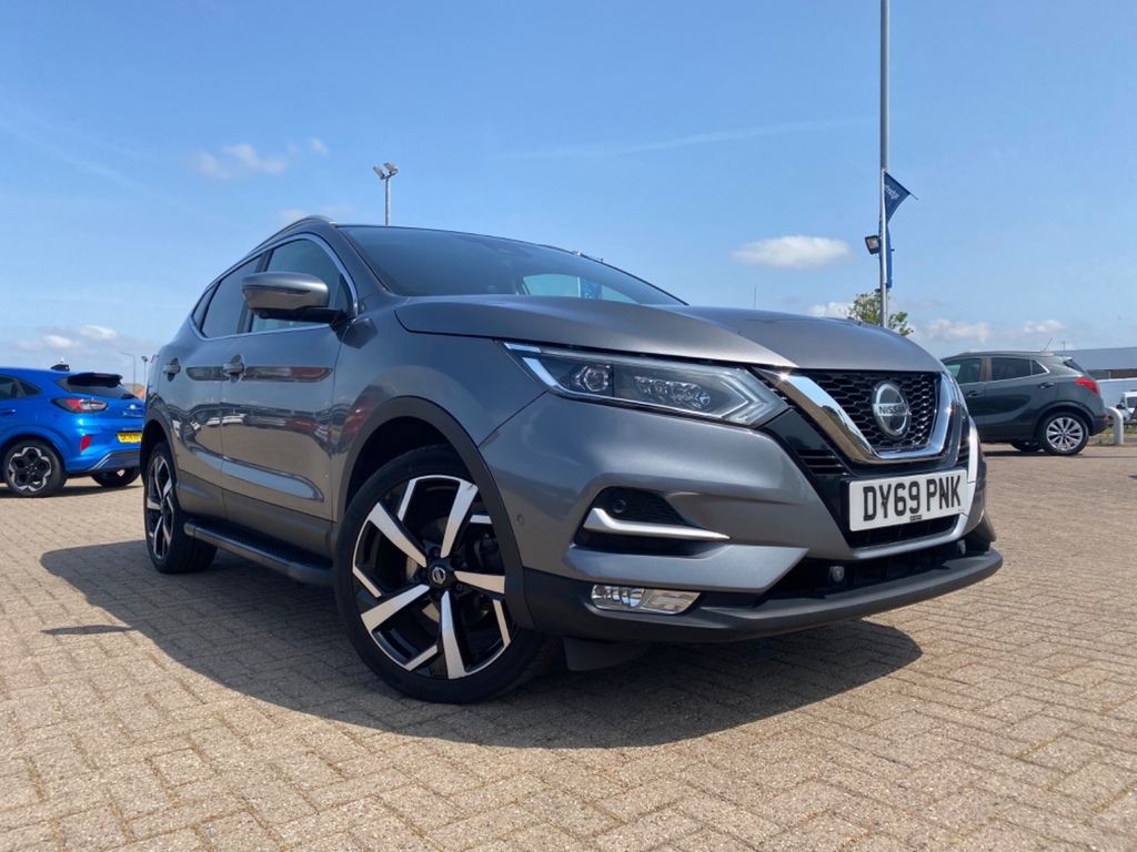 Nissan Qashqai 1.3 Dig-t Tekna Grey
