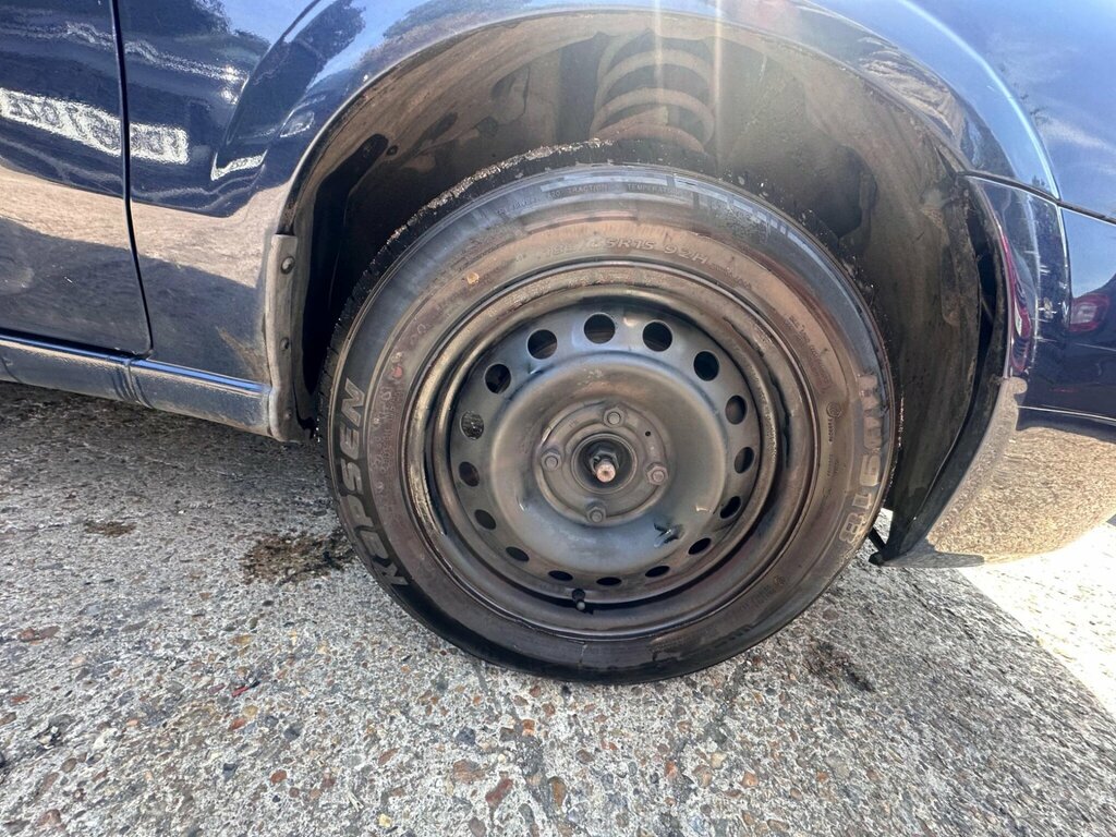 Nissan Almera 1.5 Sx Blue #10