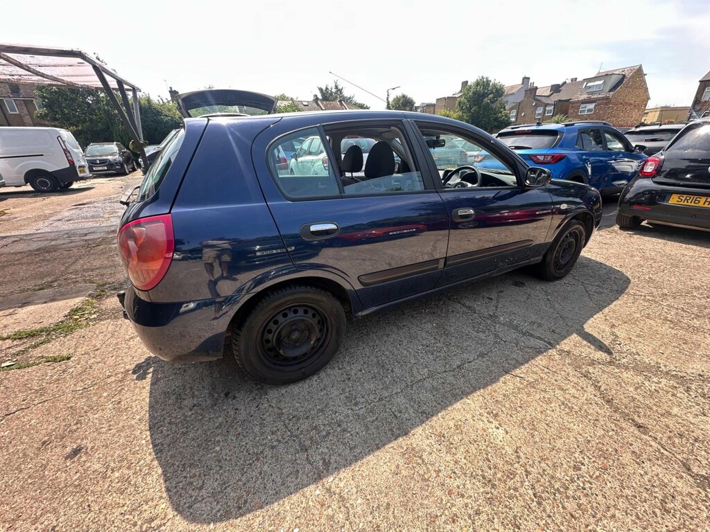 Nissan Almera 1.5 Sx Blue #7