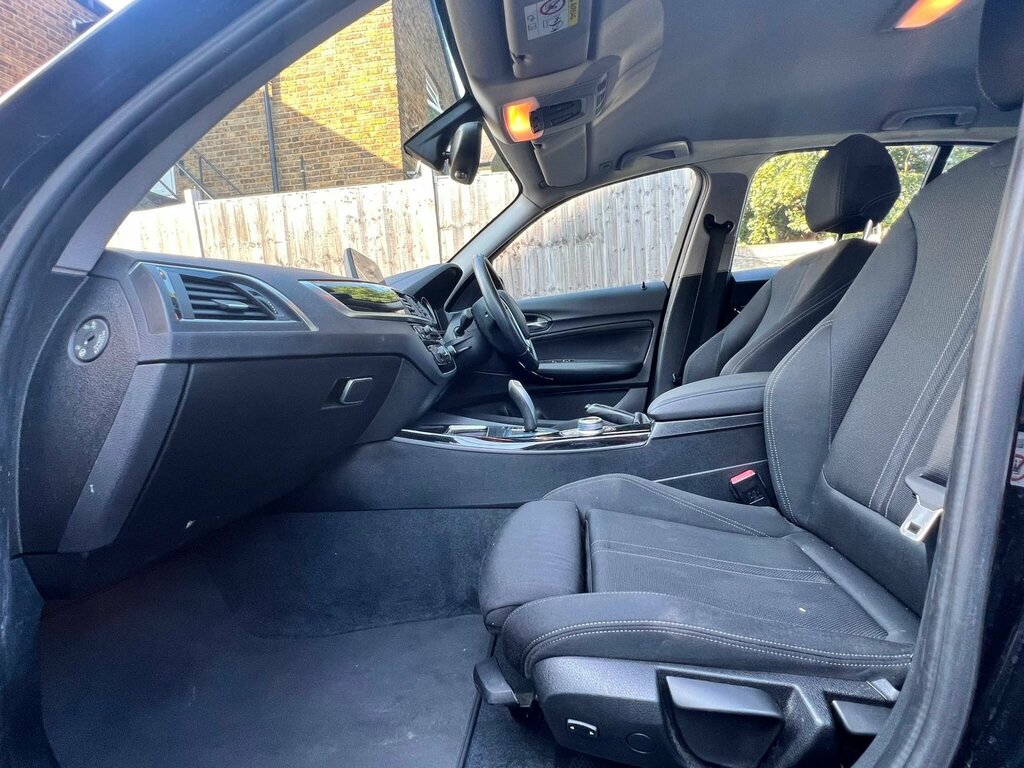 BMW 1 Series Hatchback 3.0 Grey #9