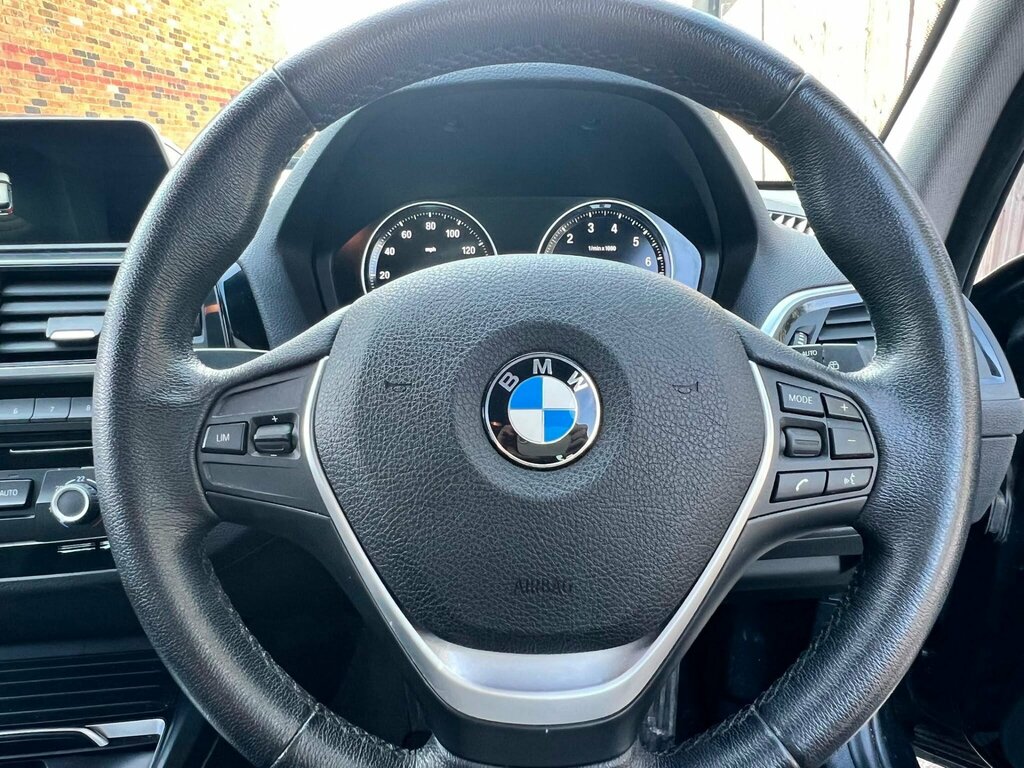 BMW 1 Series Hatchback 3.0 Grey #23