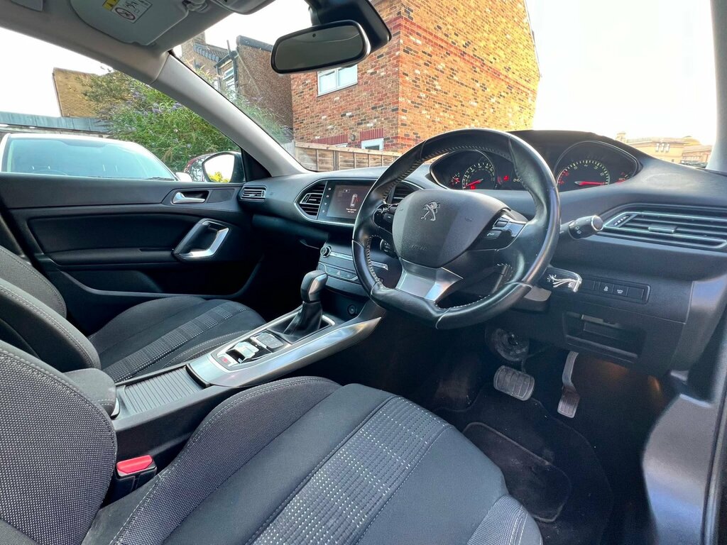 Peugeot 308 Hatchback Black #13
