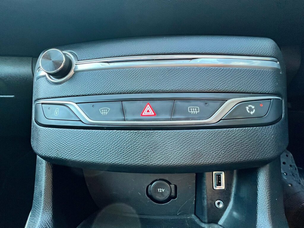 Peugeot 308 Hatchback Black #19