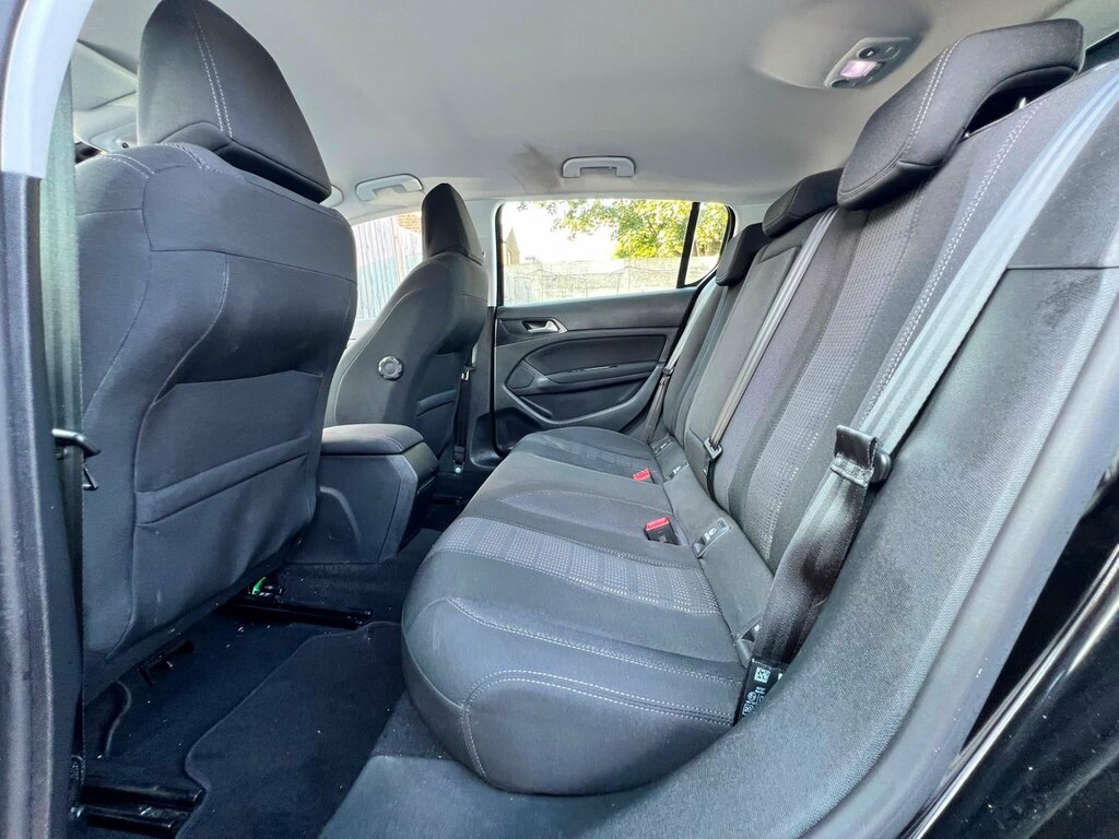 Peugeot 308 Hatchback Black #11
