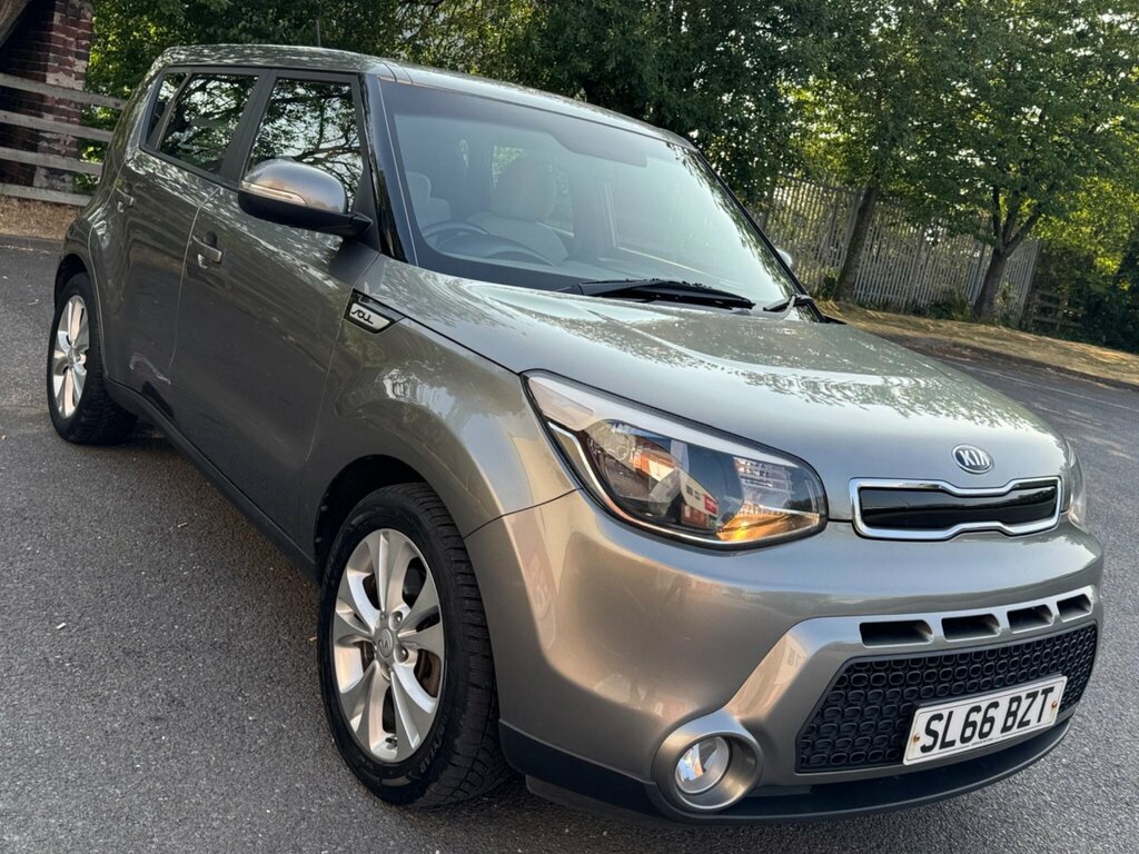 Kia Soul 1.6 Crdi Connect Plus Euro 6 Silver #2