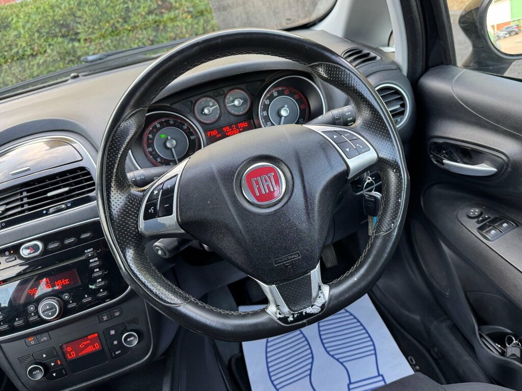 Fiat Punto 1.2 Pop 69 Bhp Red #26