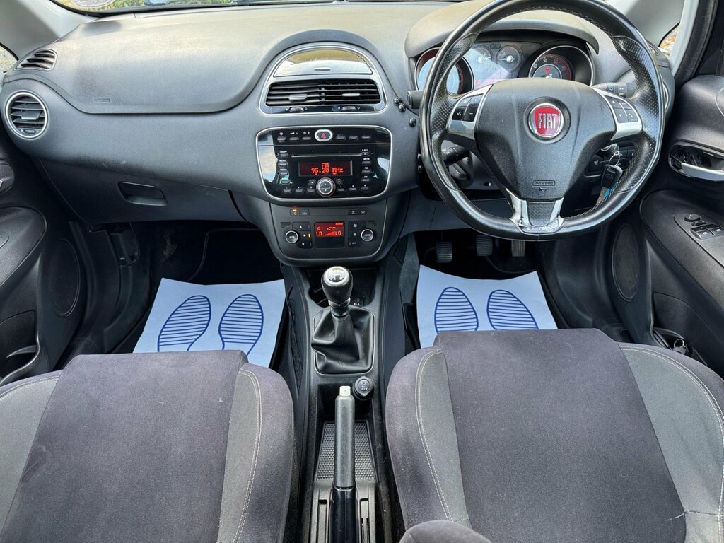 Fiat Punto 1.2 Pop 69 Bhp Red #25