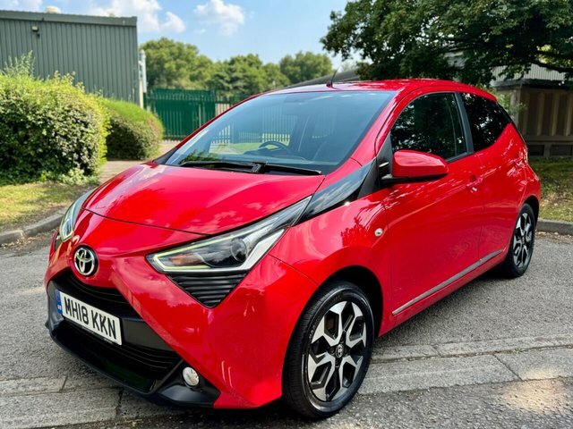 Toyota Aygo 2018 1.0 Vvt-i X-plore Hatchback Red #3