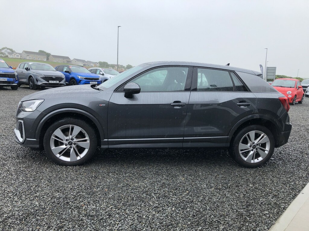 Audi Q2 Suv 1.5 Tfsi Cod 35 S Line 2023 LA23VDG Grey #4