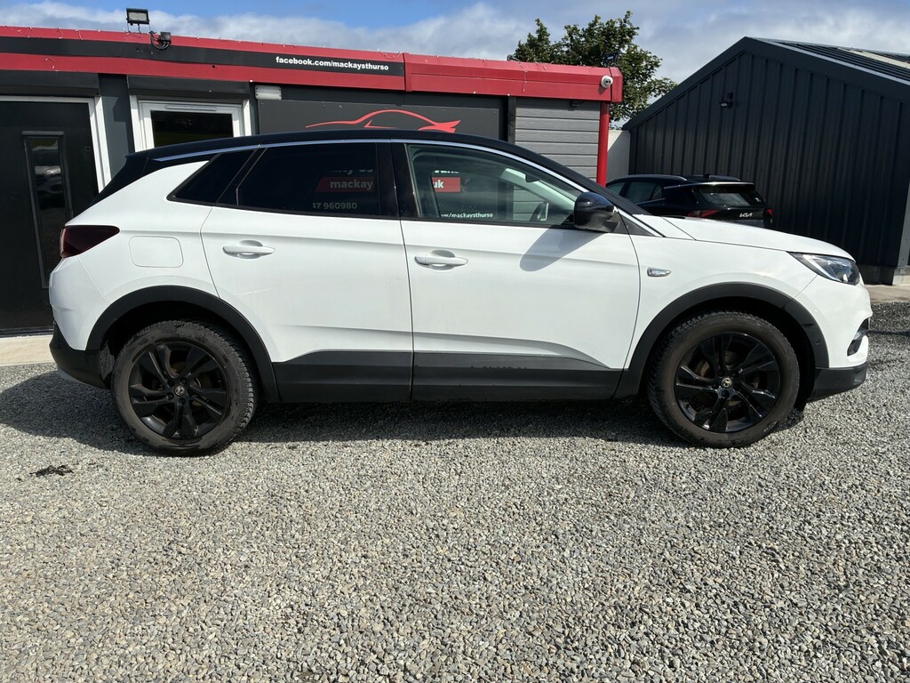 Vauxhall Grandland X Suv 1.5 Turbo D Sri Nav 2022 White #2