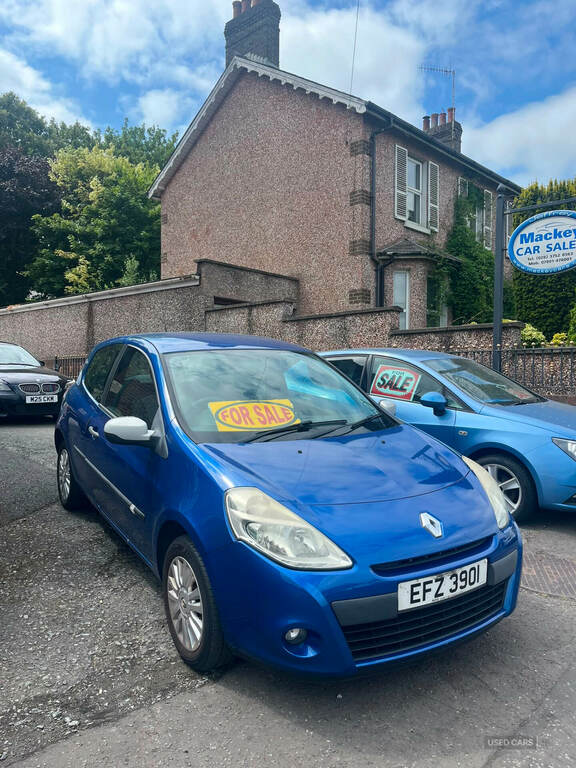 Renault Clio 1.2 16V I-music Blue