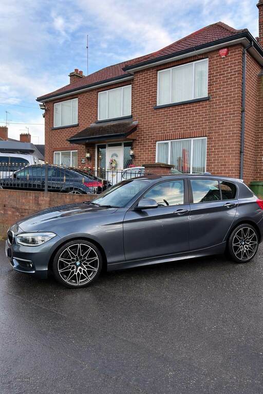 BMW 1 Series 116D Se Business Nav Servotronic YA18XPM Grey