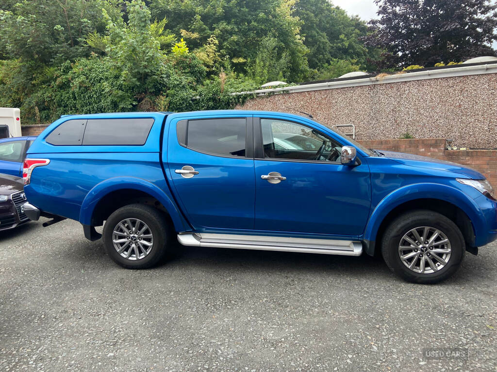 Mitsubishi L200 Double Cab Di-d 178 Barbarian 4Wd Blue #4